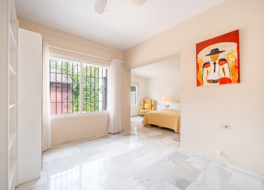 Resale - House - Detached Villa - Marbella - El Rosario