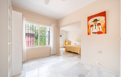 Resale - House - Detached Villa - Marbella - El Rosario