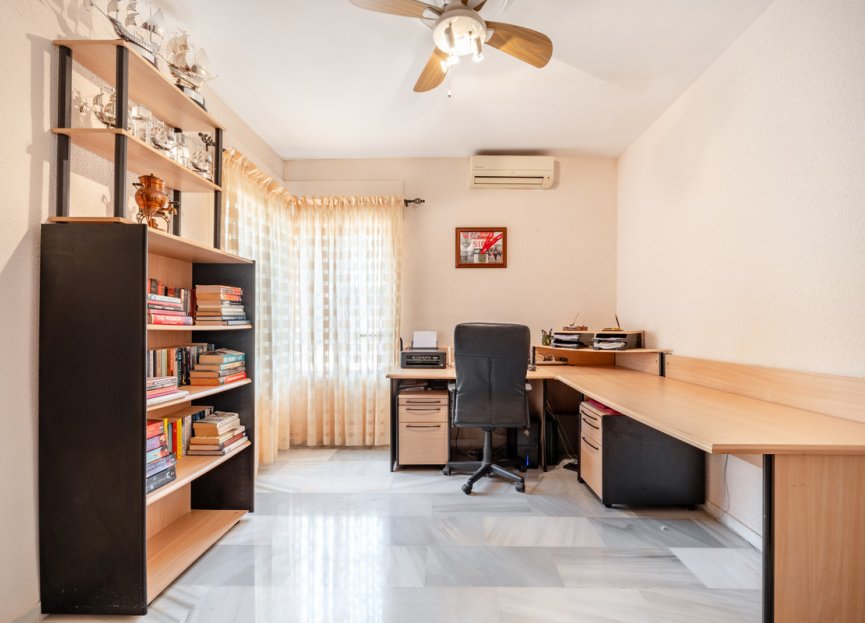 Resale - House - Detached Villa - Marbella - El Rosario