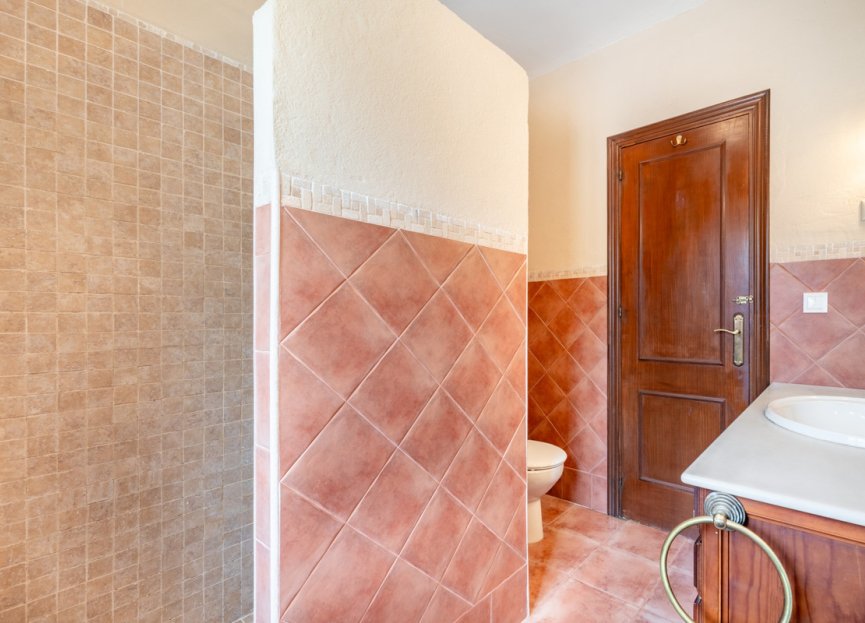 Resale - House - Detached Villa - Marbella - El Rosario