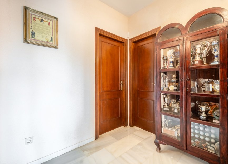 Resale - House - Detached Villa - Marbella - El Rosario