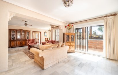 Resale - House - Detached Villa - Marbella - El Rosario