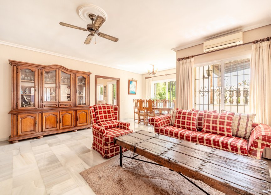 Resale - House - Detached Villa - Marbella - El Rosario