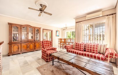 Resale - House - Detached Villa - Marbella - El Rosario