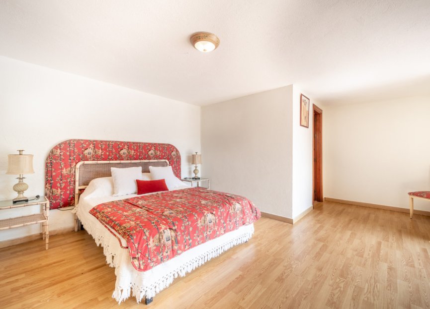 Resale - House - Detached Villa - Marbella - El Rosario