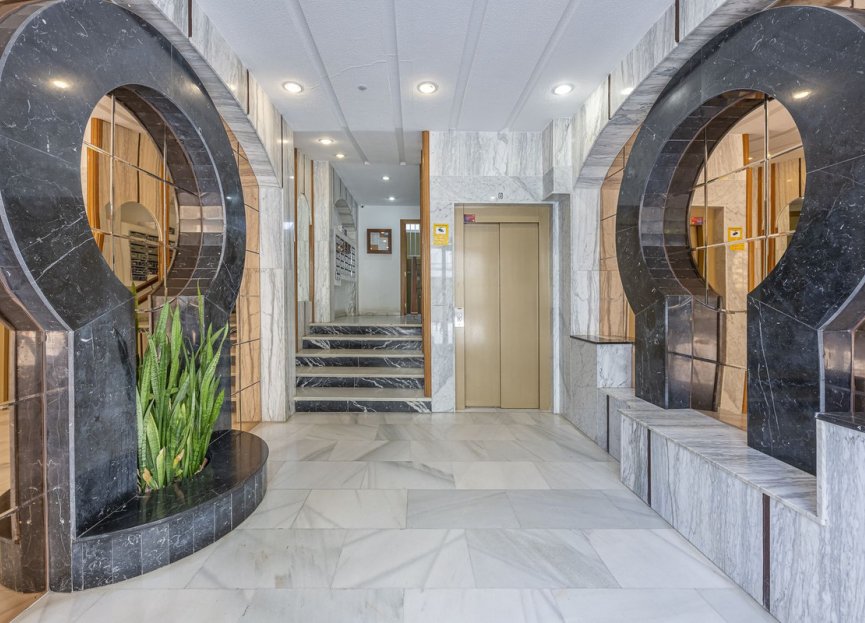 Resale - Apartment - Penthouse - Fuengirola - Fuengirola Centro