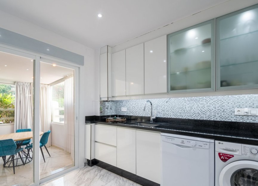 Resale - Ground floor apartment - Marbella - The Golden Mile