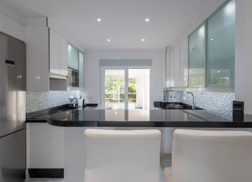 Resale - Ground floor apartment - Marbella - The Golden Mile