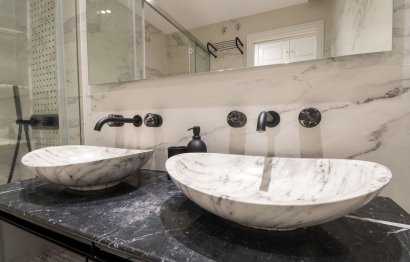 Resale - Ground floor apartment - Marbella - The Golden Mile