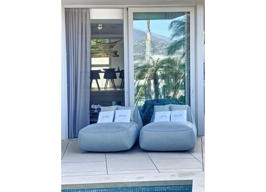 Reventa - House - Detached Villa - Marbella - Nueva Andalucia