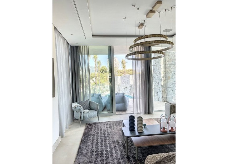 Reventa - House - Detached Villa - Marbella - Nueva Andalucia