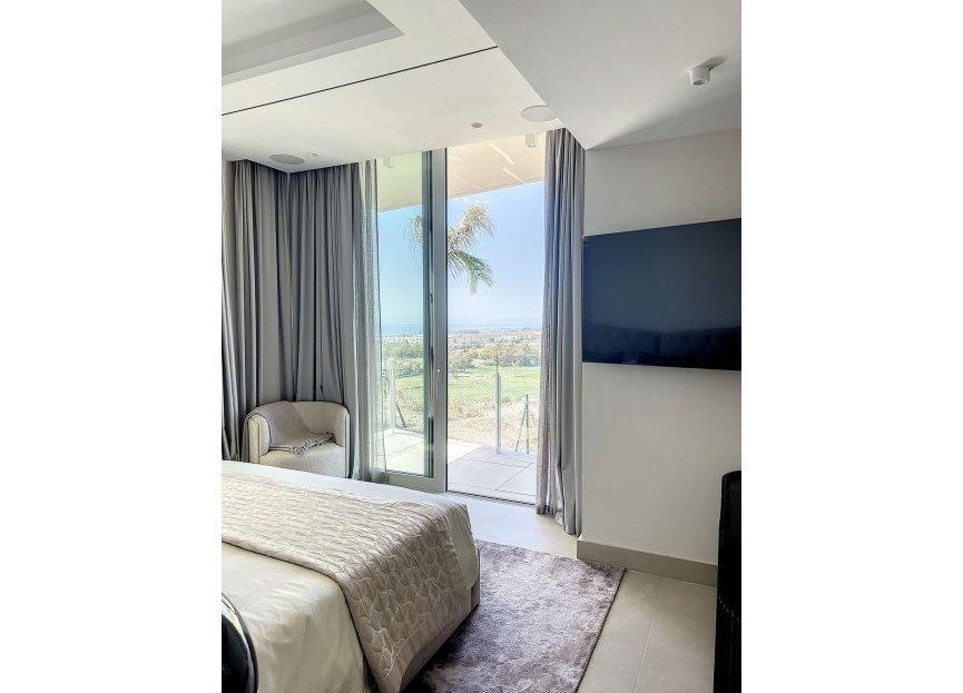 Reventa - House - Detached Villa - Marbella - Nueva Andalucia