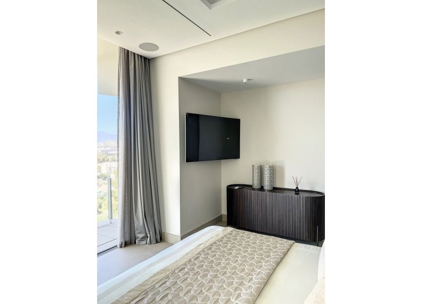 Reventa - House - Detached Villa - Marbella - Nueva Andalucia