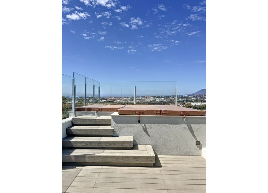 Reventa - House - Detached Villa - Marbella - Nueva Andalucia