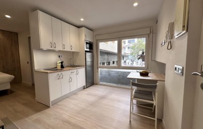 Resale - Apartment - Middle Floor Apartment - Marbella - Marbella Centro