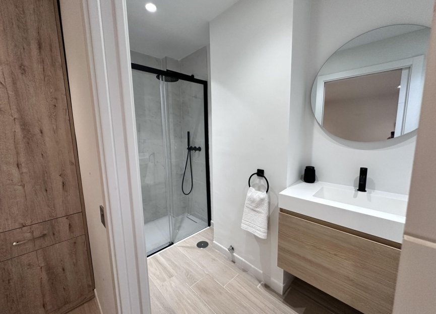 Resale - Apartment - Middle Floor Apartment - Marbella - Marbella Centro