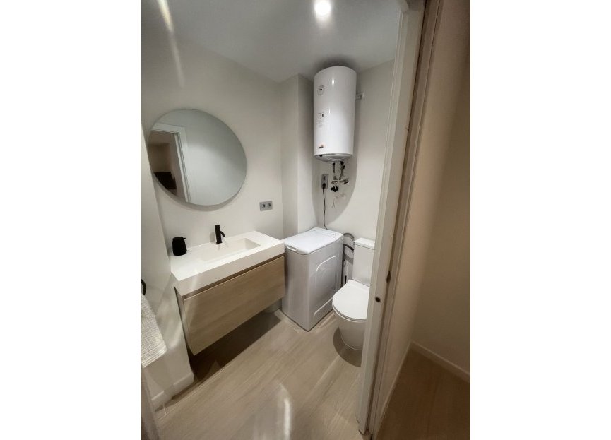 Resale - Apartment - Middle Floor Apartment - Marbella - Marbella Centro