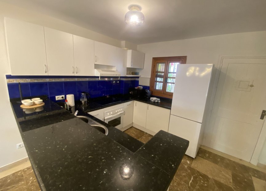 Resale - House - Townhouse - Estepona - Estepona Centro