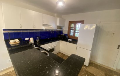 Resale - House - Townhouse - Estepona - Estepona Centro