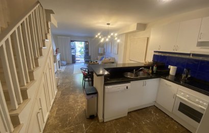 Resale - House - Townhouse - Estepona - Estepona Centro