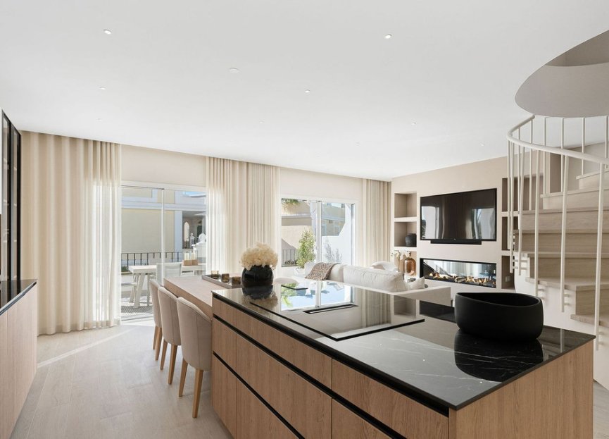 Resale - Apartment - Penthouse - Marbella - Nueva Andalucia