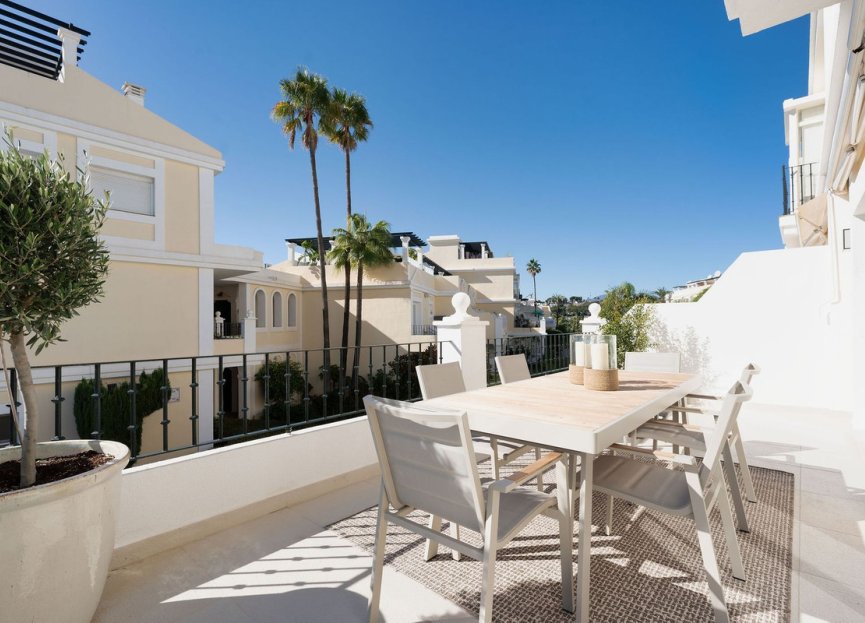 Resale - Apartment - Penthouse - Marbella - Nueva Andalucia