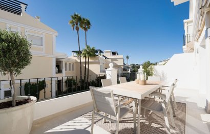 Resale - Apartment - Penthouse - Marbella - Nueva Andalucia