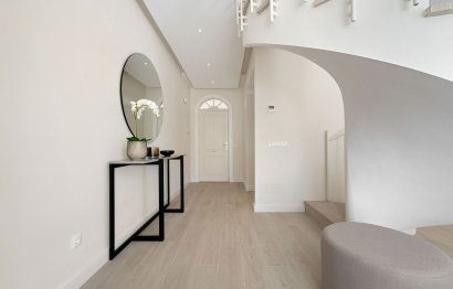 Resale - Apartment - Penthouse - Marbella - Nueva Andalucia