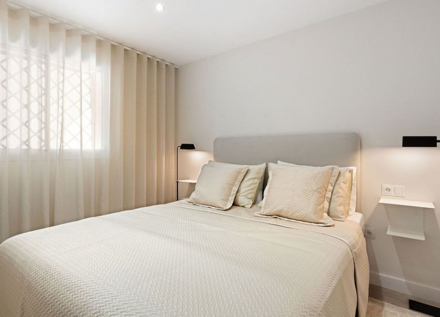 Resale - Apartment - Penthouse - Marbella - Nueva Andalucia