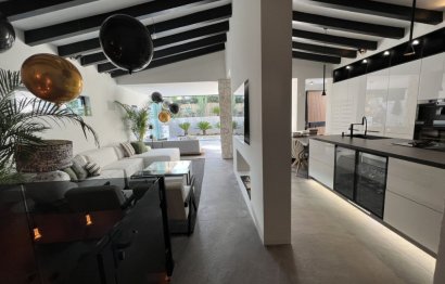 Resale - House - Detached Villa - Marbella - Nueva Andalucia