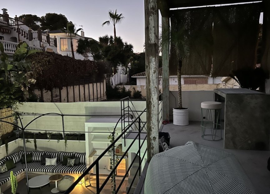 Resale - House - Detached Villa - Marbella - Nueva Andalucia