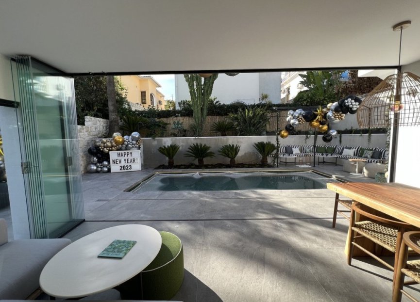 Resale - House - Detached Villa - Marbella - Nueva Andalucia