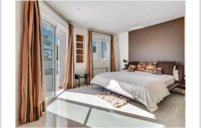 Resale - House - Detached Villa - Marbella - Marbesa