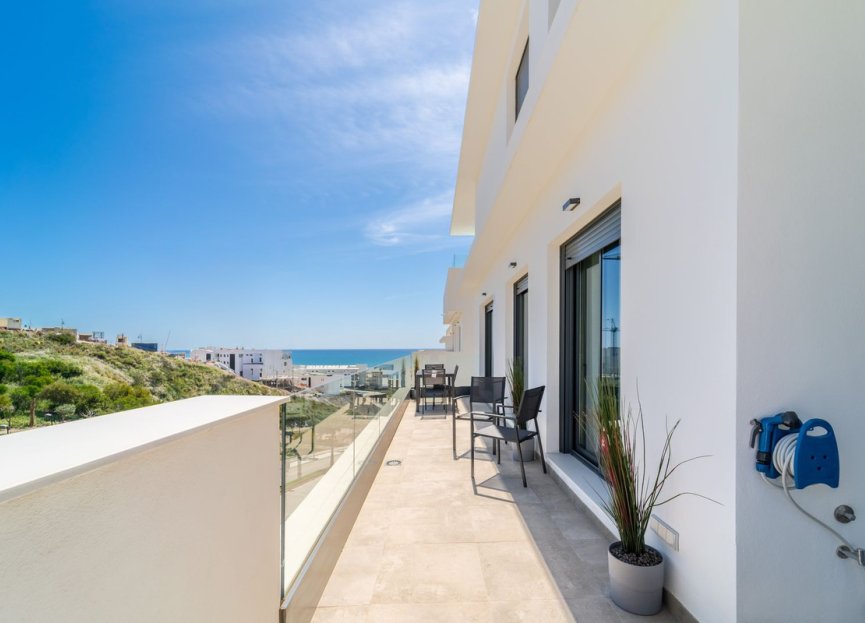 Resale - Apartment - Middle Floor Apartment - Fuengirola - Fuengirola Centro