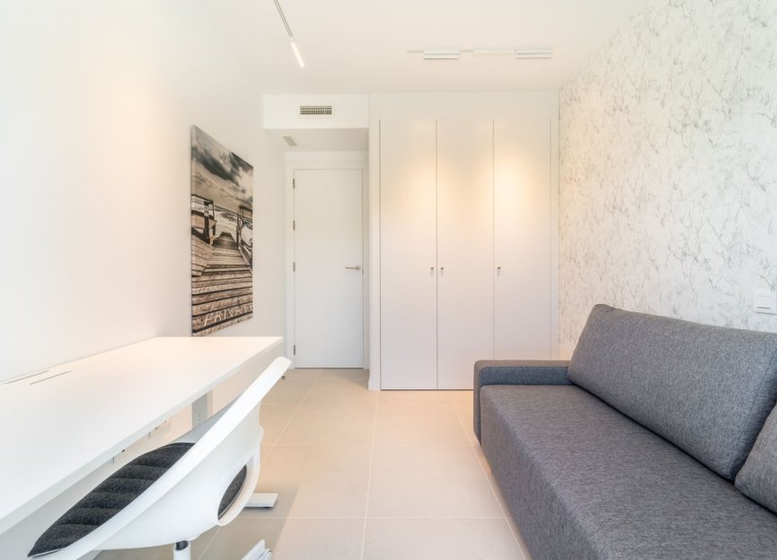 Resale - Apartment - Middle Floor Apartment - Fuengirola - Fuengirola Centro