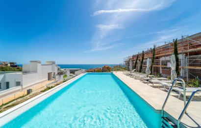 Resale - Apartment - Middle Floor Apartment - Fuengirola - Fuengirola Centro