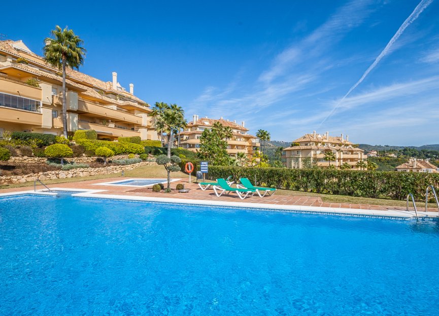 Resale - Ground floor apartment - Marbella - Elviria