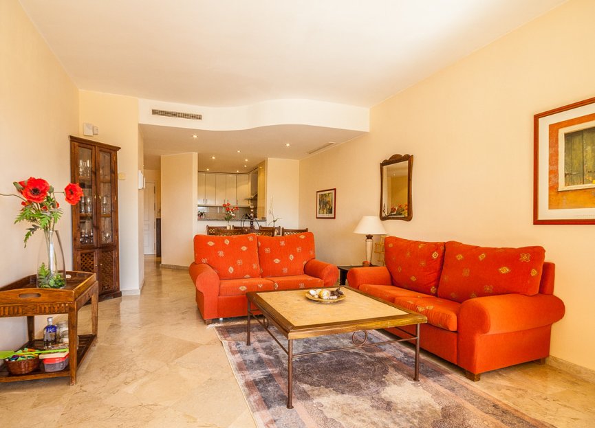 Resale - Ground floor apartment - Marbella - Elviria