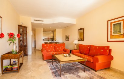 Resale - Ground floor apartment - Marbella - Elviria