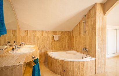 Resale - Apartment - Penthouse - Marbella - Elviria