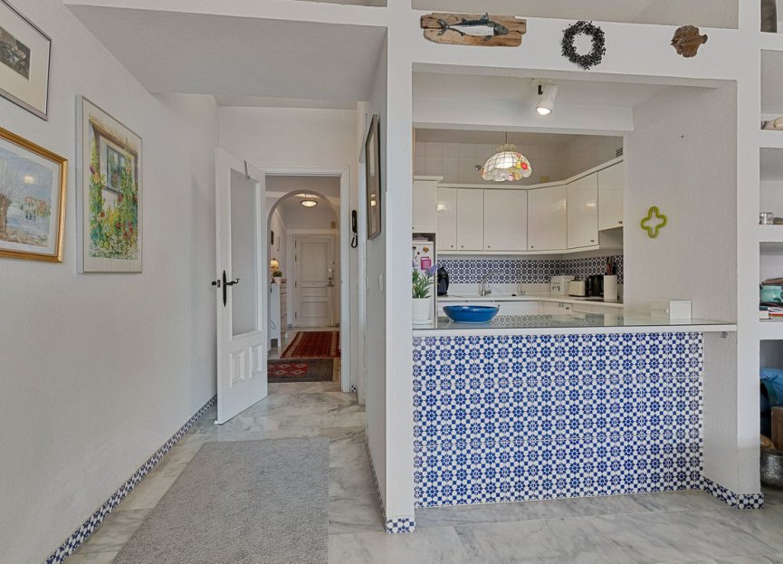 Resale - Apartment - Middle Floor Apartment - Fuengirola - Fuengirola Centro