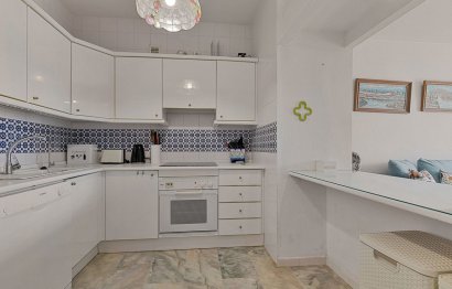 Resale - Apartment - Middle Floor Apartment - Fuengirola - Fuengirola Centro
