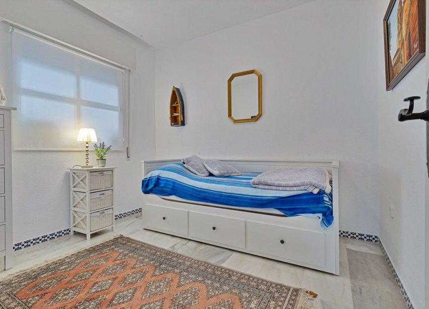 Resale - Apartment - Middle Floor Apartment - Fuengirola - Fuengirola Centro