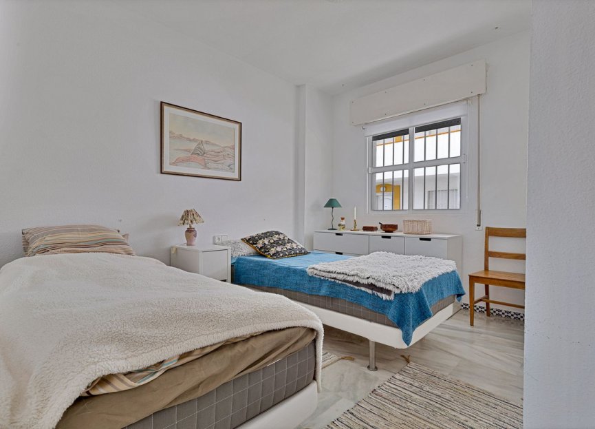 Resale - Apartment - Middle Floor Apartment - Fuengirola - Fuengirola Centro