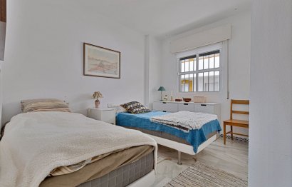 Resale - Apartment - Middle Floor Apartment - Fuengirola - Fuengirola Centro