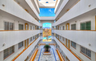 Resale - Apartment - Middle Floor Apartment - Fuengirola - Fuengirola Centro