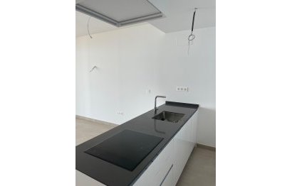 Resale - Apartment - Middle Floor Apartment - Fuengirola - Carvajal