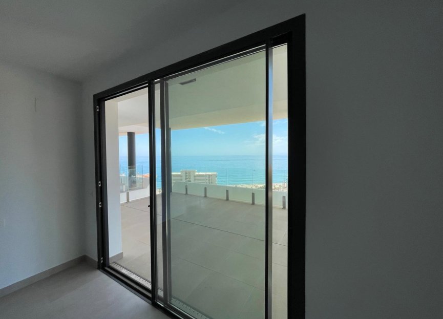 Resale - Apartment - Middle Floor Apartment - Fuengirola - Carvajal