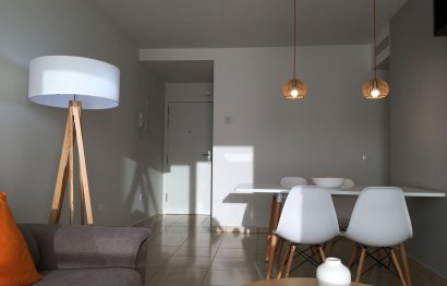 Resale - Apartment - Middle Floor Apartment - Marbella - La Campana