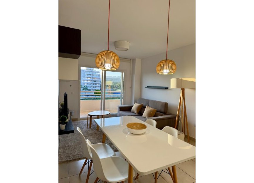 Resale - Apartment - Middle Floor Apartment - Marbella - La Campana